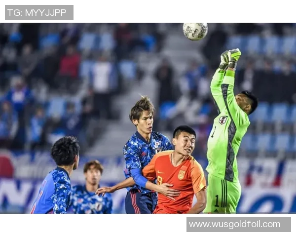 香港足球明星队在贡品赛事中展现风采引领足球热潮再度升温