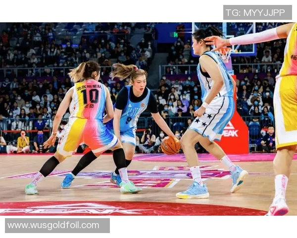 中国最美女篮球明星的魅力瞬间与精彩表现全景展示